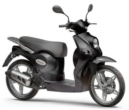 Sở hữu ngoại hình nhỏ gọn, Pepe 50 4T cũng là chiếc scooter lý tưởng dành cho những ai thường di chuyển trong nội thành.