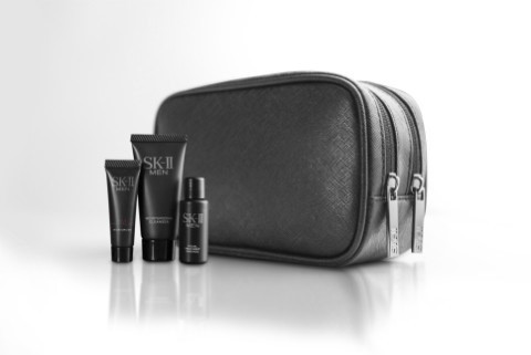 Bộ đồ dùng cho khách nam của hãng Qatar.