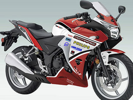 Trước đó, hãng xe Zhejiang Jiajue Motorcycle Manufacturing (Trung Quốc) cũng từng tung ra những hình ảnh về mẫu mô tô ZJMM R12, với kiểu dáng giống chiếc Honda CBR250R phiên bản 2013.