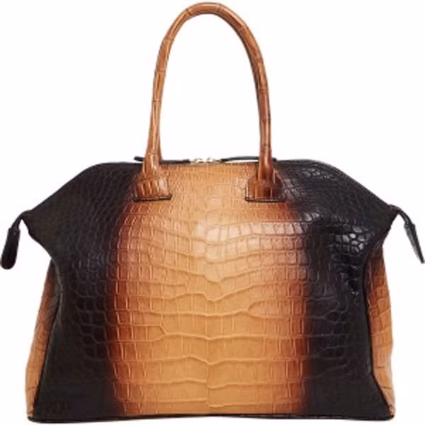 3. Túi xách nhỏ Zagliani Tomodachi Bowling Bag với giá 23.000 USD. Chiếc túi cũng được làm từ chất liệu da cá sấu, trông rất thời trang và sành điệu.