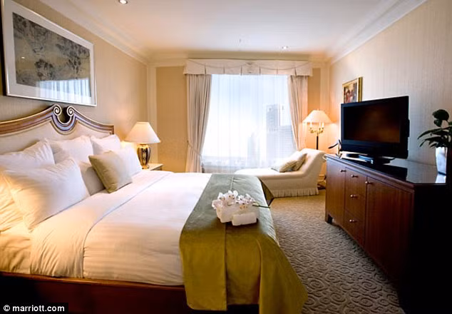 Phòng của Tổng thống Obama ở tầng cao nhất của khách sạn, với diện tích hơn 130 m2 và có hướng nhìn ra dòng sông Brisbane thơ mộng.