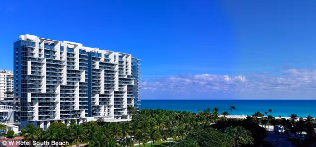 Cô dâu chú rể sẽ tận hưởng đêm tân hôn tại dãy phòng Penthouse Suite sang trọng của khách sạn W hotel, nơi mà có giá phòng lên tới 11.000 USD/đêm.