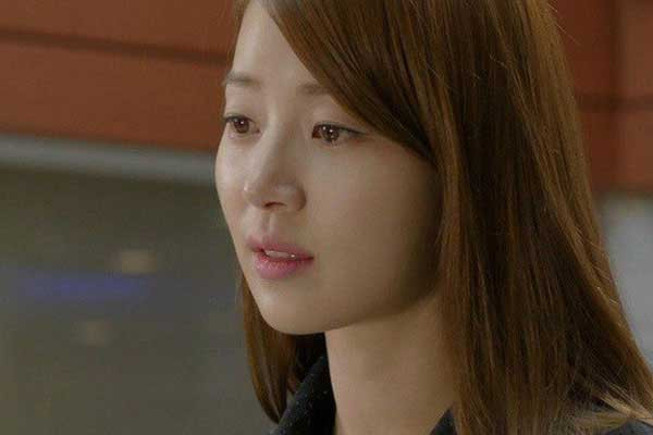 Chi dau sinh con trai, me chong bat toi nhuong phong rong cho chi