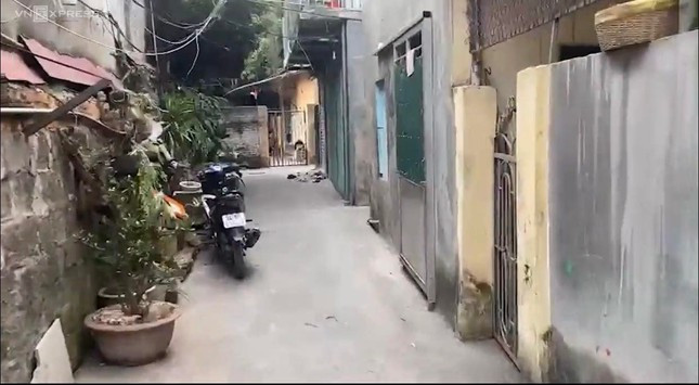 No sung ban thung cua nha dan luc rang sang o Hai Duong