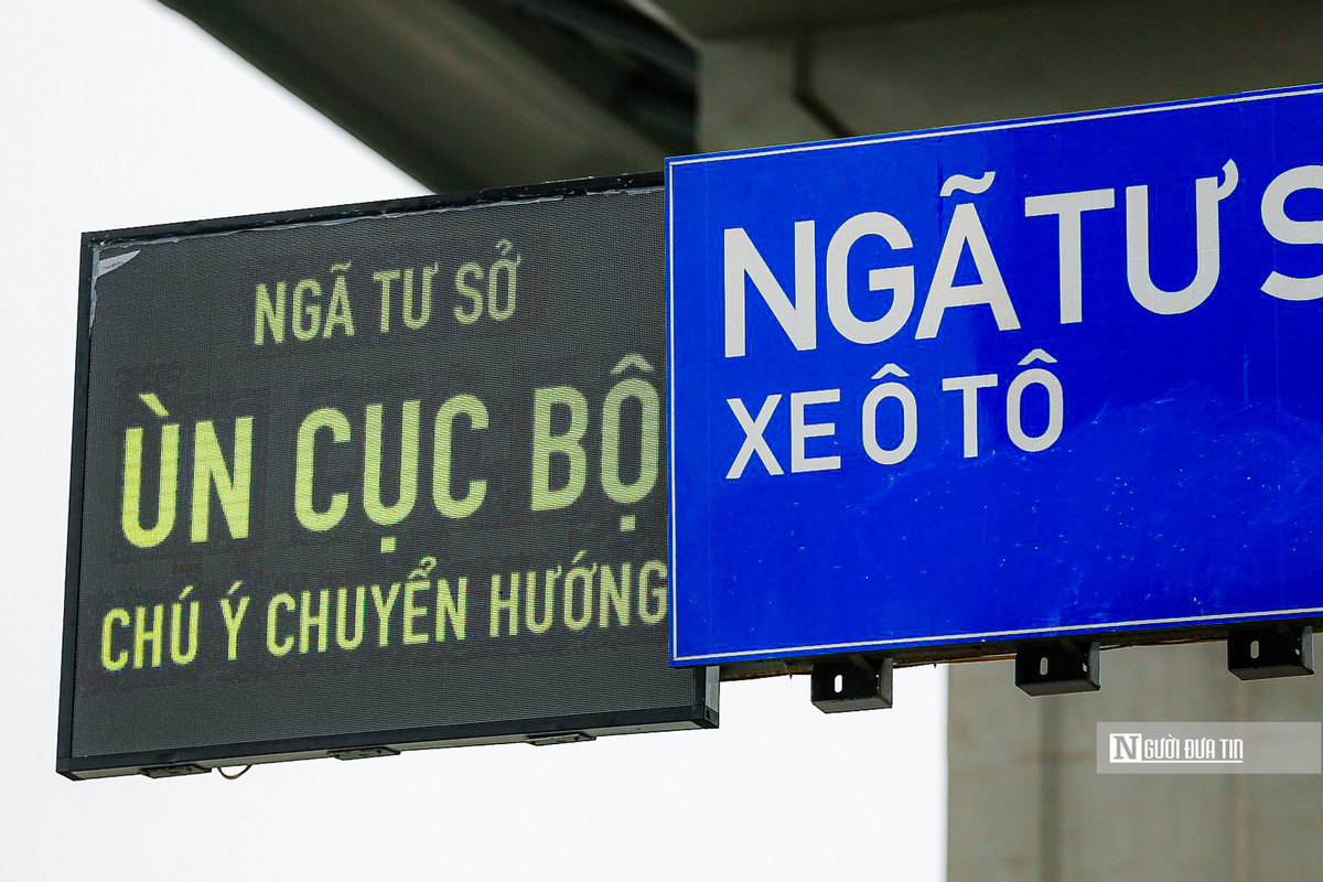 Hệ thống biển báo thông minh sẽ liên tục cập nhật tình hình giao thông trên tuyến đường.