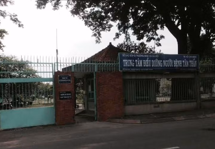 Bệnh nhân Nguyễn Anh Tâm đang điều trị tại TT điều dưỡng người bệnh tâm thần Thủ Đức. Bệnh nhân Nguyễn Anh Tâm đang điều trị tại TT điều dưỡng người bệnh tâm thần Thủ Đức.