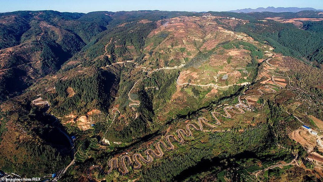 Công trình chính thức thông xe kể từ năm 1995, trở thành tuyến đường huyết mạch lưu thông giữa làng Jing'an shao với những khu vực đồng bằng lân cận dưới chân núi