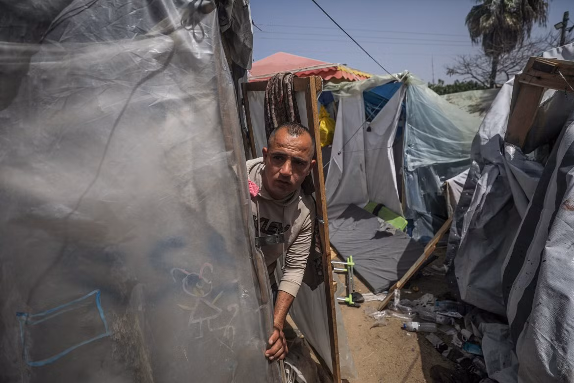 Hien truong Israel khong kich benh vien Gaza, nhieu thuong vong-Hinh-2