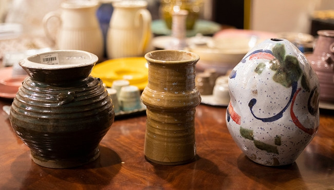 Đây là món đồ phong thuỷ rất dễ mua với nhiều mức giá đa dạng, tầm giá vài chục nghìn cũng mua được nhiều món ưng ý, vừa để bày biện ngày Tết vừa để hút tài lộc cho căn nhà.