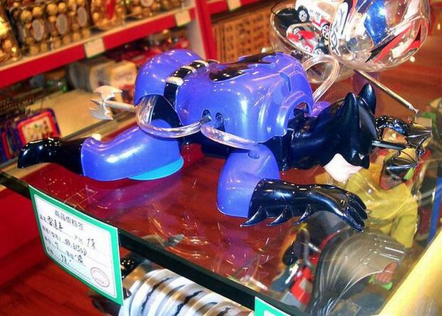 hông biết "cha đẻ" của Batman sẽ cảm thấy thế nào khi thấy hình ảnh này...