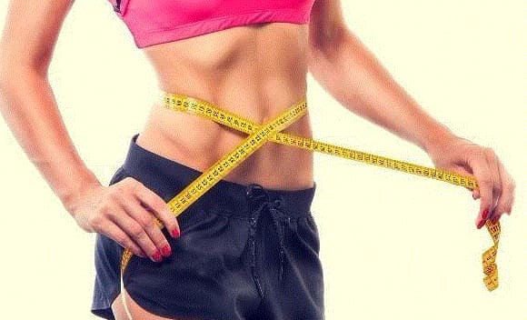 Khi giam can, an com hay banh mi hap se tot hon?