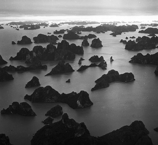 Phải nhiều thập niên sau, các bí mật của Vịnh Hạ Long mới được hé lộ dần dần, trước khi kỳ quan này được công nhận là Di sản thiên nhiên của thế giới.