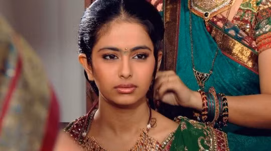 Anandi cua 'Co dau 8 tuoi' ngay nao gio da thanh thieu nu sexy-Hinh-2