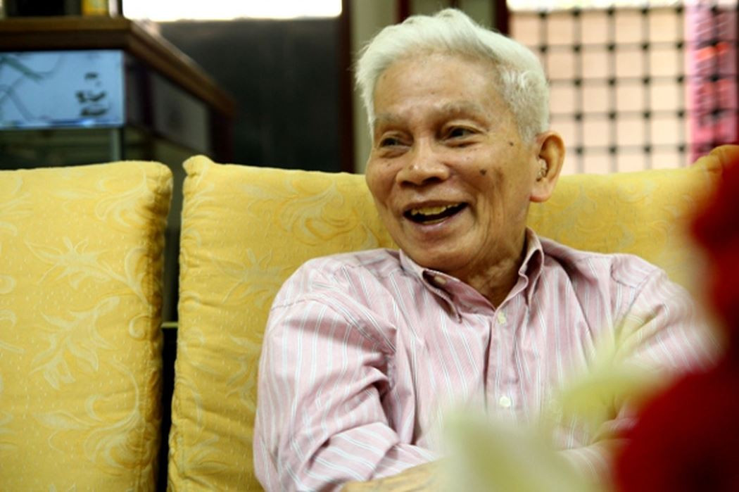 Chung tay với các nhà toán học quốc tế, Giáo sư Hoàng Tụy đã xây dựng nhiều cuốn sách, giáo trình toán học được xuất bản và sử dụng trong giảng dạy ở nhiều quốc gia trên thế giới.