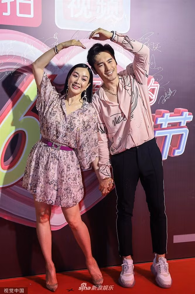 'Bom sex goc Viet' va chong kem 12 tuoi ngot ngao sau tin don ran nut hon nhan