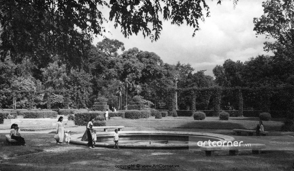 Công viên Tao Đàn, 1957.