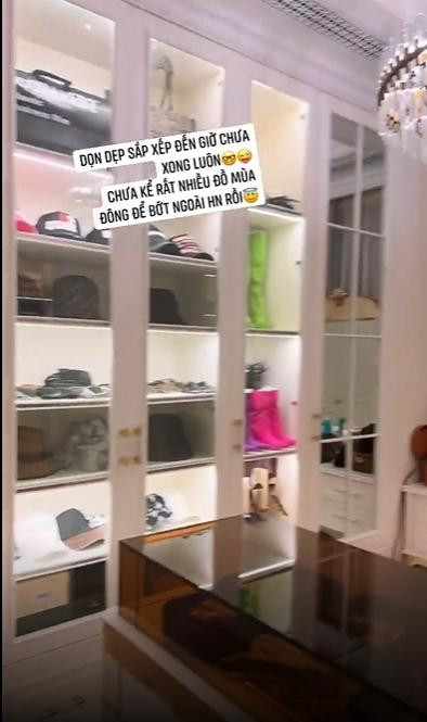 Le Quyen khoe tu do hieu sieu khung trong biet thu trieu do-Hinh-4