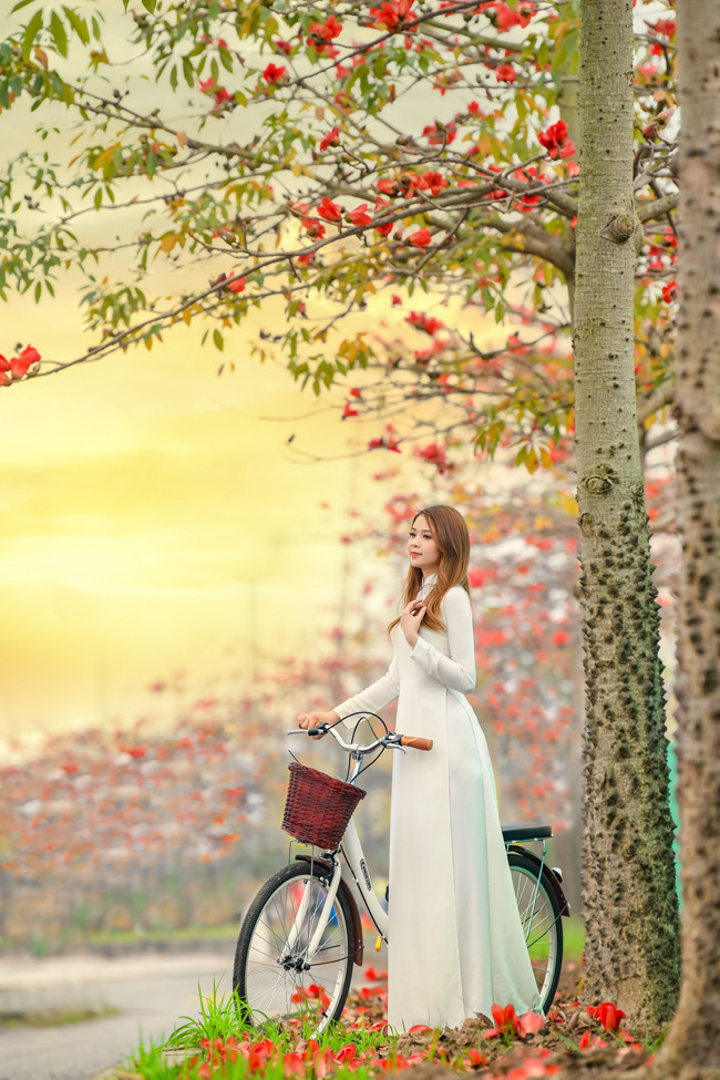 Tuy nhiên, điều khiến Đỗ Thu bất ngờ hơn nữa là sự đông đúc nơi đây.