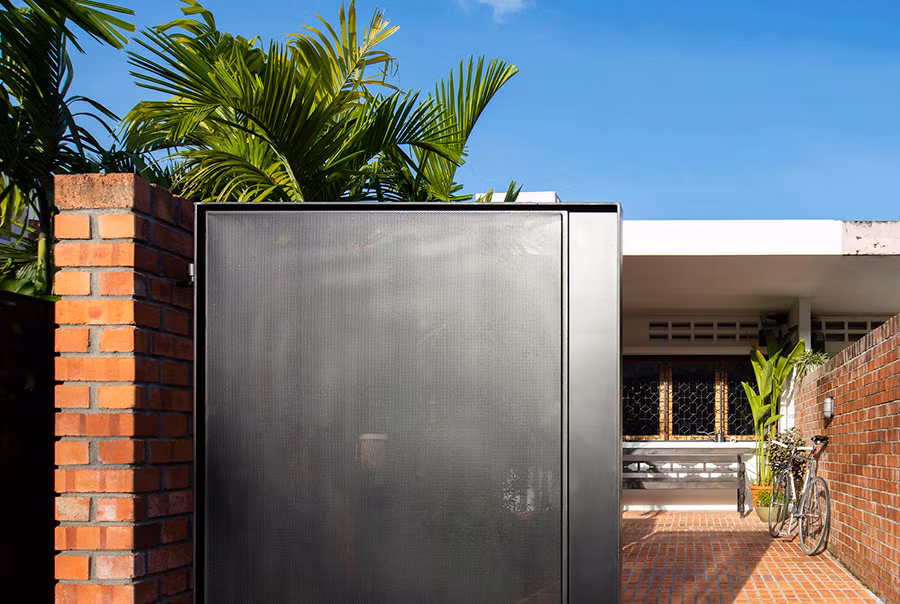 Doc dao nha vuon 1 tang 3 phong ngu cai tao tu dinh thu 50 nam tuoi-Hinh-4