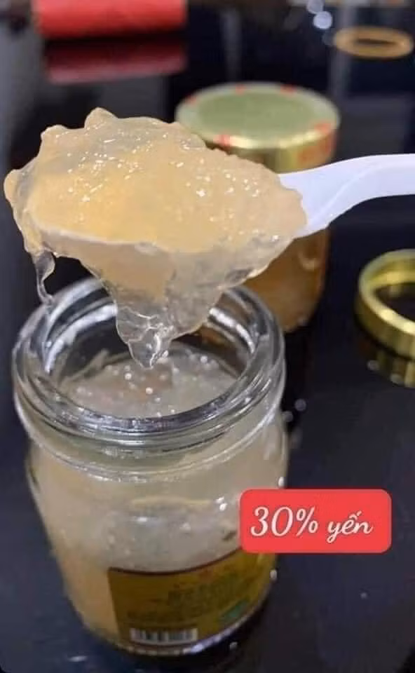 To yen chung dat khach mua dich, chu cua hang ban suong suong vai can/ngay-Hinh-3