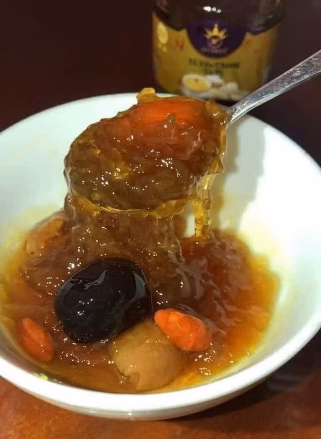 To yen chung dat khach mua dich, chu cua hang ban suong suong vai can/ngay-Hinh-4