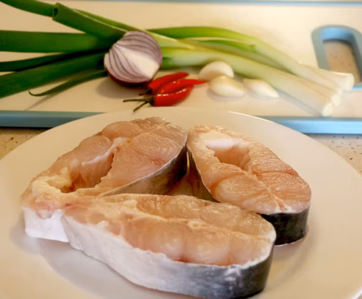 Trên thị trường, cá bông lau được bán với giá từ 300.000-400.000 đồng/kg. Mỗi con cá nặng 3-5kg có giá lên tới 1.5 triệu đồng