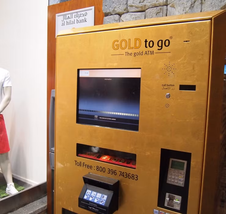 Không chỉ dùng đồng tiền địa phương (đồng dirham) để giao dịch, máy ATM còn cho phép sử dụng thẻ tín dụng như một phương thức để thanh toán.