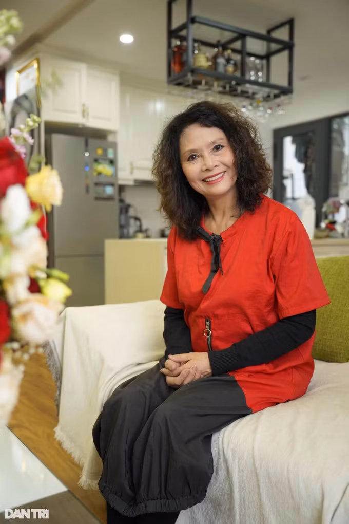 NSND Minh Châu: Nỗi cô đơn và sở thích làm bánh ở tuổi 67 NSND Minh Chau: Noi co don va so thich lam banh o tuoi 67