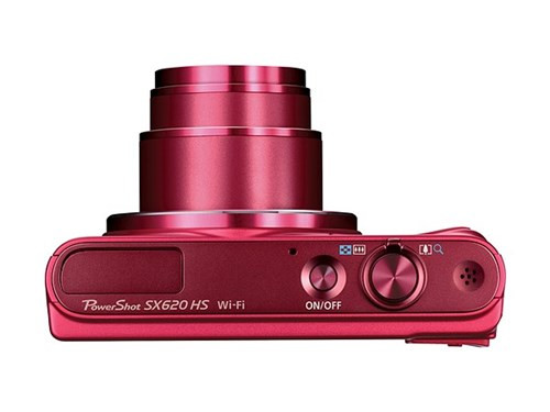 Canon PowerShot SX620 HS cũng hỗ trợ khả năng ghi hình Full HD, tính năng Smart Auto (tối ưu cho việc phân tích bối cảnh chụp), Hybrid Auto (tự động ghi hình 4 giây trước khi chụp, ghép nối video và ảnh tĩnh sau đó), tính năng Creative Shot và tính năng Auto Zoom giúp tự động zoom vào đối tượng cần chụp và bảo đảm chủ thể luôn được rõ nét. Máy hiện có giá bán ở mức 279,99 USD.