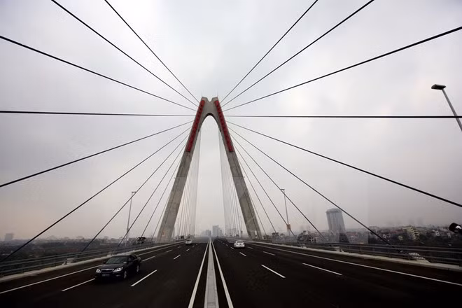Cầu Nhật Tân - dự án thực hiện bằng vốn ODA Nhật Bản. (Nguồn: TTXVN).