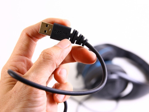 Qua trao đổi nhanh với đại diện AZAudio, mẫu headphone Ozone EKHO H80 Origen sẽ được mở bán vào khoảng cuối tháng 6/2016 với mức giá dự kiến không quá 3 triệu đồng.