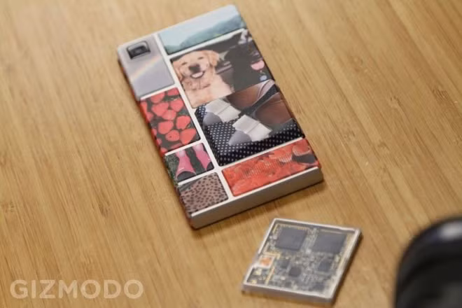 Các môđun có thể là màu đơn sắc hoặc người dùng có thể chọn cho mình những hoạ tiết đơn giản để thể hiện cá tính của mình.