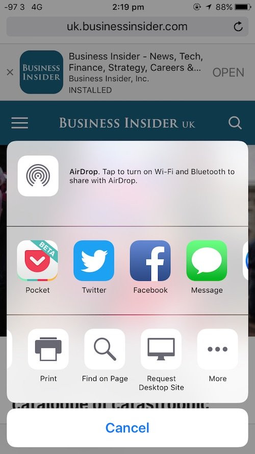 br/> - Bước 3: Danh sách hiện ra cho thấy hàng loạt dịch vụ mà người dùng có thể chia sẻ trang web nói trên, tuy nhiên người dùng không cần quan tâm tới các tùy chọn này. Thay vào đó, vuốt thanh tùy chọn bên dưới từ phải sang trái để thấy Request Desktop Site.