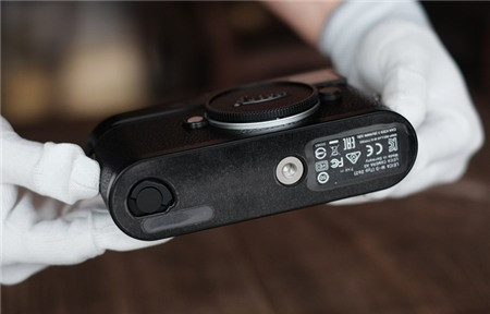 Leica M-D được sản xuất tại Đức.