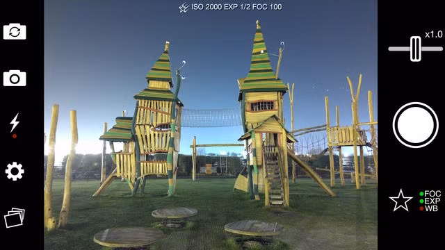  5. NightCap Pro: ứng dụng camera được thiết kế để chụp ảnh trong điều kiện ánh sáng yếu. Giúp iPhone chụp ảnh sắc nét hơn vào ban đêm, người dùng sẽ có những bức ảnh đẹp nhất. Appe được bán với giá 2 USD.