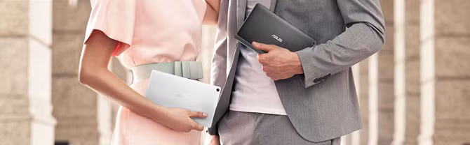 Về thiết kế, máy tính bảng ZenPad 8 và 10 không có quá nhiều thay đổi so với các thế hệ trước. Ưu điểm dễ thấy nhất của bộ đôi tablet mới này là kiểu dáng mỏng nhẹ, thích hợp với nhiều điều kiện sử dụng. Đặc biệt, ZenPad 10 còn được Asus trang bị một dock bàn phím rời để nó biến thành laptop khi cần thiết.