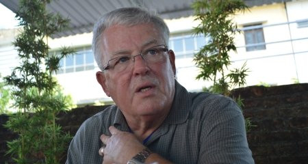 Viet Nam nen tan dung cong nghe quoc phong hien dai cua My