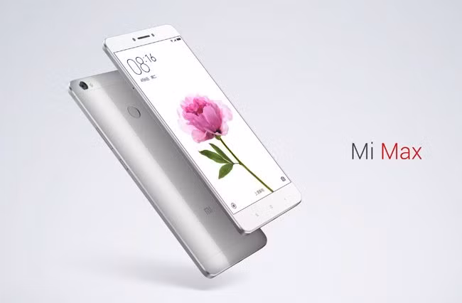 Mặt lưng máy là camera chính 16MP kèm đèn flash LED kép,