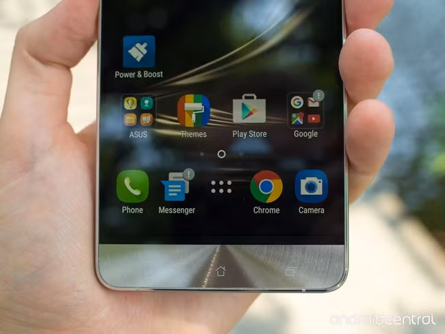 3 phím cảm ứng điện dung phía dưới