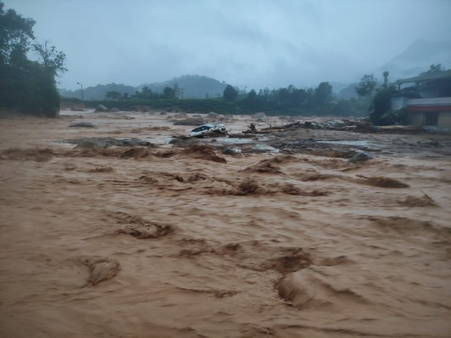 Lở đất ở Ấn Độ, 56 người thiệt mạng ảnh 1