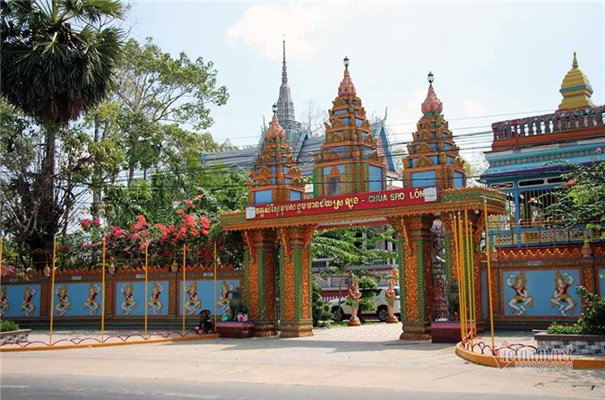 Chùa Chén Kiểu ở Sóc Trăng. 