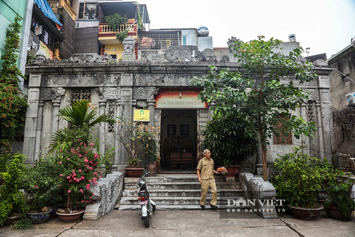 Hoàng Cao Khải làm quan dưới triều Vua Thành Thái thời nhà Nguyễn.