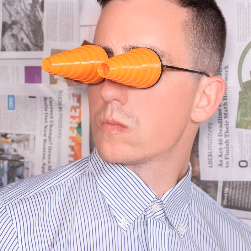 Kính viễn vọng giúp bạn có thể tập trung cao độ làm một công việc bất kỳ, và chắc chắn không thể phân tâm với mọi thứ xung quanh.