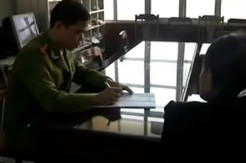 Trương Thị Thưa, vợ nạn nhân cung cấp, anh Bằng đã bỏ nhà đi đâu không rõ từ tối 10/11. Khi đi anh Bằng có cầm theo khoảng 60 triệu đồng và không mang theo điện thoại. Đồng thời cho biết, do anh Bằng nợ nần tiền cờ bạc không có tiền trả nên có thể bị sát hại hoặc do mang nhiều tiền đi nên bị cướp, giết.