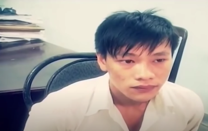 Trước khi gây án, Minh không có nghề nghiệp ổn định, ai thuê gì làm nấy, công việc nay có mai không. Đi làm về Minh rất ít đi chơi, chỉ quanh quẩn ở nhà giúp cha mẹ. Vài năm gần đây, trò lô đề rộ lên ở miền quê này, thấy một số người bạn mua vài ba số đề rồi tình cờ trúng, Minh “học” theo. Mới đầu chỉ chơi vài ngàn tiền lẻ, trúng được vài chục ngàn, Minh thích thú.