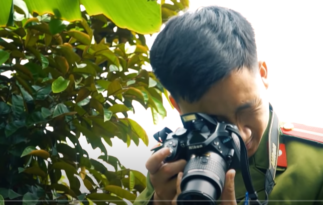 Ngay khi nhận tin cấp báo, Công an huyện Kinh Môn cùng các đơn vị nghiệp vụ Công an tỉnh Hải Dương đã khẩn trương có mặt. Công tác khám nghiệm tử thi, khám nghiệm hiện trường được tiến hành khẩn trương, thận trọng.