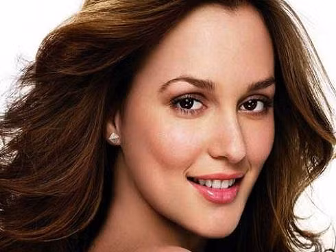 Trong công việc họ có thái độ cực kỳ nghiêm túc. Vì vậy mà về hậu vận công việc của họ rất thành công. Đàn ông có gò má cao thì thường giàu ý chí, nhiều tài năng và không chịu đầu hàng trước khó khăn. 