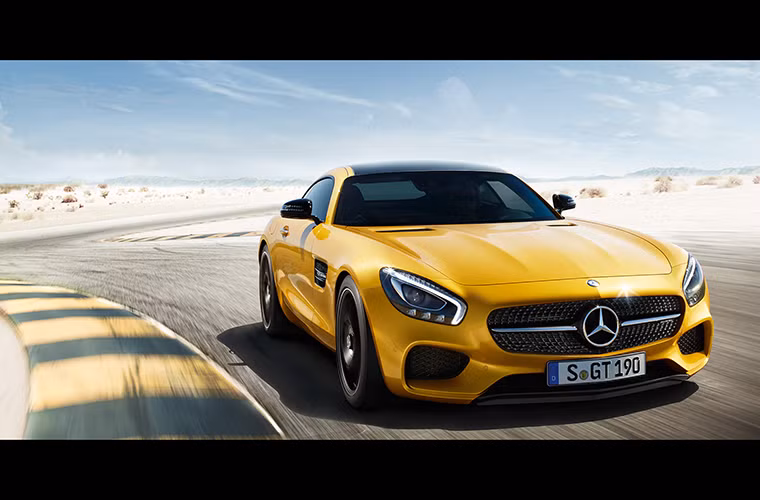 Xe thể thao của năm: Mercedes-AMG GT.
