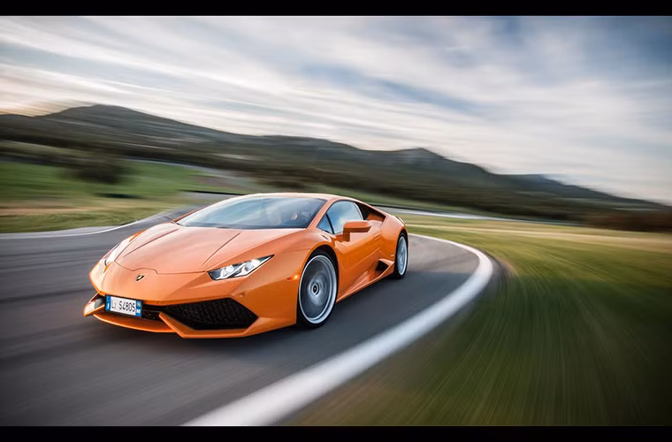 Siêu xe của năm: Lamborghini Huracan