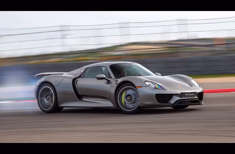 Xe được nhà báo Richard Hammond yêu thích nhất: Porsche 918.